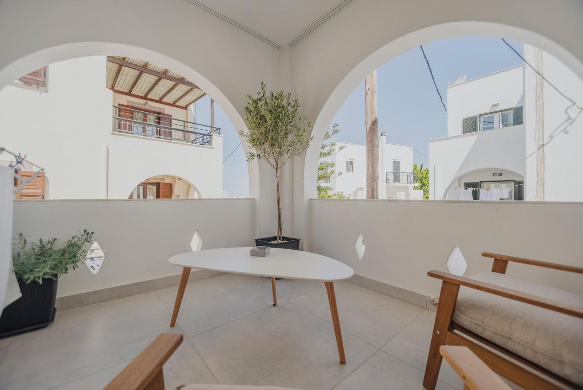 Golden Bird'S Aparthotel Naxos City Exterior foto